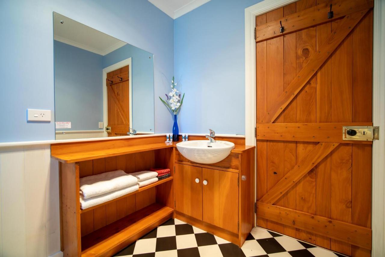 Blue Thistle Cottages Te Anau Εξωτερικό φωτογραφία